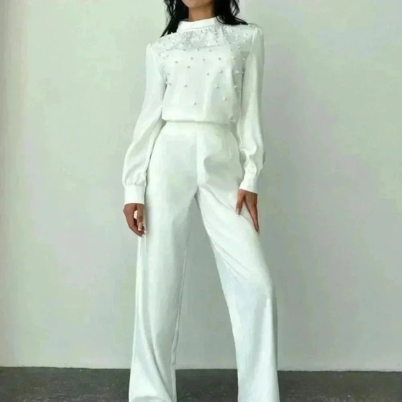 White Elegant Women's Romantic Pearl detailed Ruched Long Sleeve Blouse - Picture 6 of 7